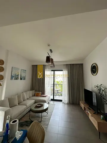 BRAND NEW | FULLY FURNISHED | SPACIOUS UNIT