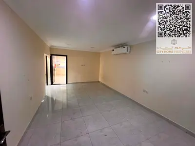 Large Unit with Generous Spaces Close to All Services