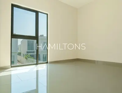 Prime Location Villa | Ideal Investment Opportunity | Resale