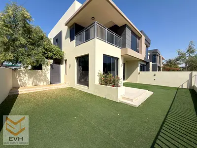 فيلا من 5 غرف نوم | مابل 1 | حديقة خاصة | مناظر متعددة