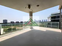 NO AGENT COMMISSION|BRIGHT AND SPACIOUS| LARGE BALCONY