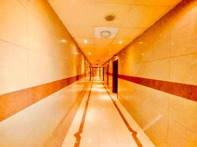 Staff apartment like 2bhk close to Madina Shopping Center, Molash