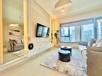 Sleek 1BR Near Burj Khalifa | Pool & Gym