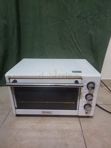 Compact Electric Oven for Baking and Toasting