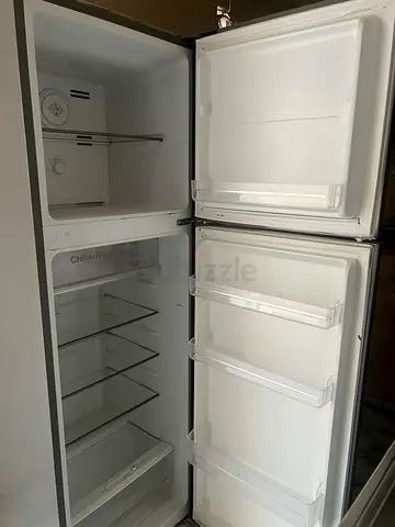 Refrigerator Available at Low Price, in Good Condition