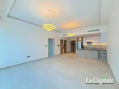 HIGH FLOOR | READY TO MOVE | PRIME LOCATION