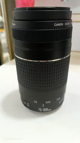 Canon 75-300mm Zoom Lens– internal water marks selling urgently