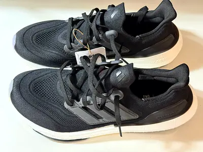 BRAND NEW Adidas Ultraboost Light – Unworn – [9 US/UK]