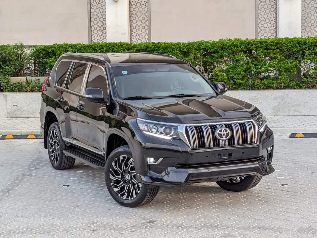Toyota Prado 2020 — photo 1 of 20
