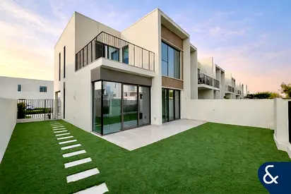 Elio Style | Landscaped | Green Belt Backing