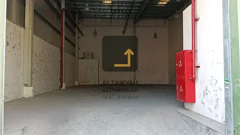 “Warehouse for Rent in Prime Al Sajaa Industrial Area – 3,400 sq.ft with 10 KV Power”