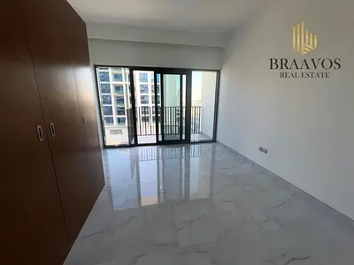VIVID UNIT | STYLIST STUDIO | MOVE IN READY
