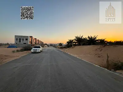 ارض سكني استثمارى فلل 3014 قدم  الزاهيه عجمان تملك حر