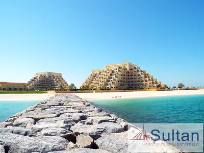 Bright sea view 3 BR Penthouse