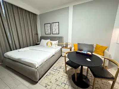 استوديو مفروش | Luma21 JVC | شرفة وإطلالة على المدينة