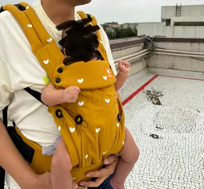 Baby Tula - ergonomic baby carrier