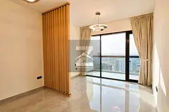 Vacant! Skyline View | Easy Access to E611