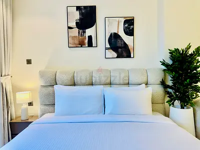 Modern Studio Near Burj Khalifa | Business Bay