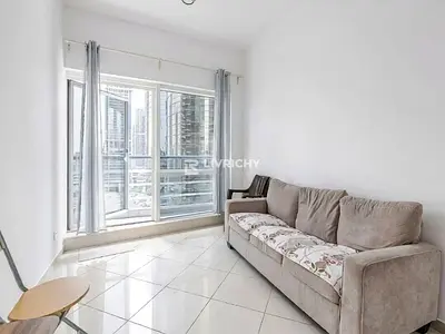 VACANT | LAKE VIEW | FURNISHED
