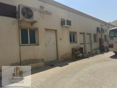 للبيع ارض  صناعية في امارة الشارقة تحديدا في منطقة الصجعة