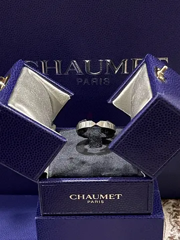 TRIOMPHE DE CHAUMET WEDDING BAND