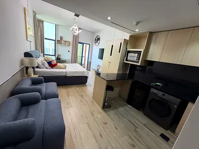 استديو مع الفرش - ايجار سنوي - تكيف مركزي - صيانه فري - مع باركن