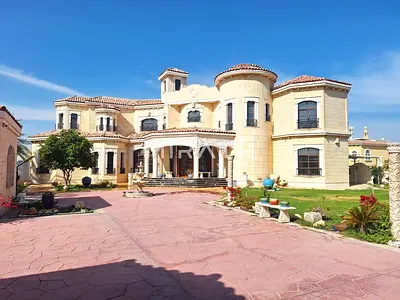Fully Upgraded Luxury Villa|Private Pool|Garden