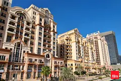 Spacious Studio In Spanish By Canal