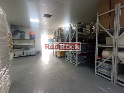 Front facing Warehouse of 2400 Sqf with 39 Kw in Al Quoz 4