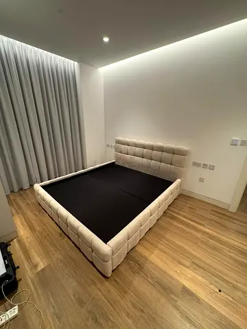 King Size Brand New Fully Custom Made Bedframe,Hydraulic Storage Can be Installed