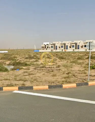 للبيع ارض في مدينه تلال في الزون B مساحه 14,179 قدم مربع موقع مميز زاويه على تلاته شوارع