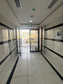 Opportunity (164) for investors only: Building for sale in the Hills City area, with an area of ​