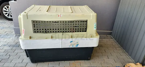 Pet travel crate for Sale PP90
