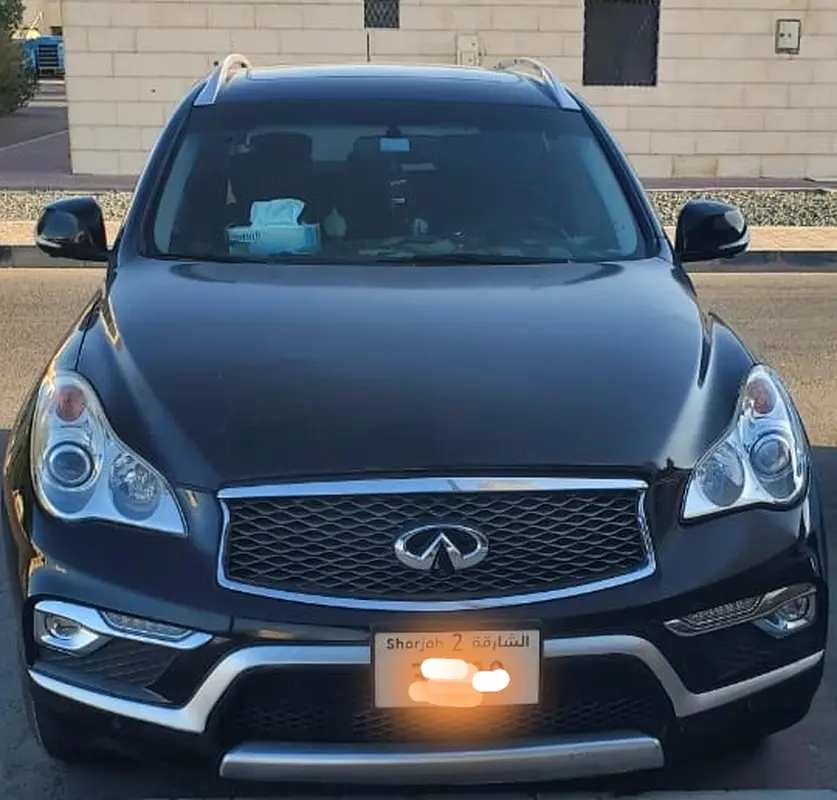 Infiniti QX50 2016 — photo 1 of 17