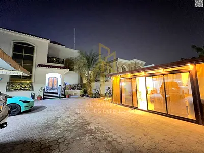 فيلا  كبير للبيع في منطقة الروضه 2 مساحة 10.000 قدم مربع بسعر شامل كهرباء ومية ومكيفات  تملك حر