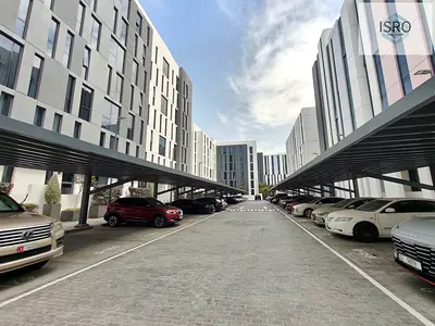 Studio with appliances -poll gym and Parking