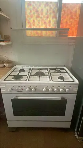 Gas Cooker