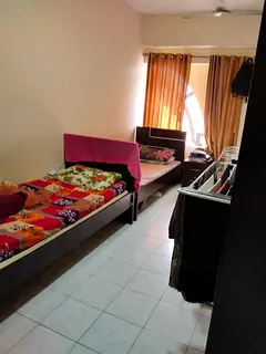 Available executive male Bedspace neat and clean Apartment in Bur Dubai Rolla street For only 1099/-