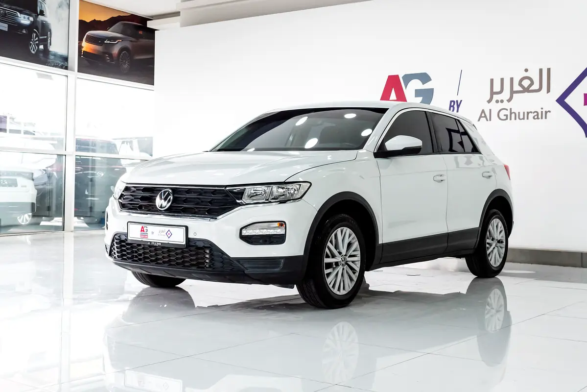 Volkswagen T-Roc 2022 — photo 1 of 15