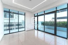 POOL VIEW | SPACIOUS | PRIME LOCATION