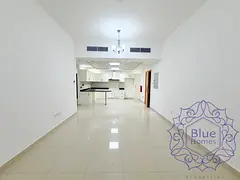 Ready to move in // open view // corner unit