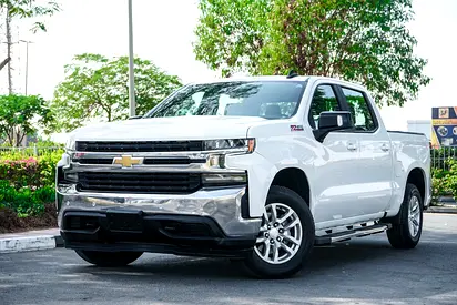 Gulf specification Chevrolet Silverado, 8-cylinder engine
