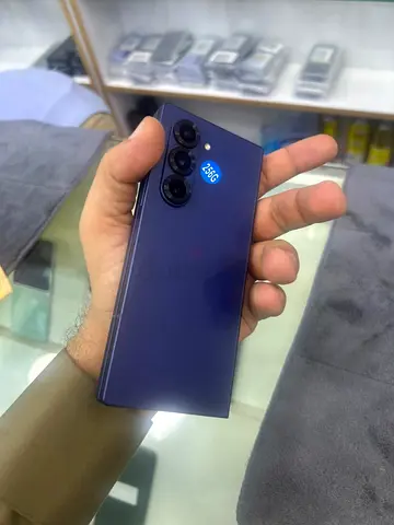 Samsung Galaxy Z Fold 6 256 GB with box