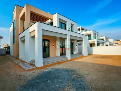 Private Community | Luxury Finishes | Bright & Modern Villa