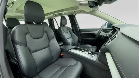 صورة 6 لـ 2023 Volvo XC90