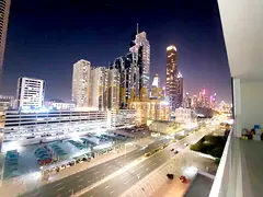 Luxurious View/ Kitchen Appliances/ Gym Pool