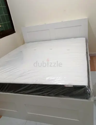 IKEA brimness queen 160×200cm bed with headboard+ 4 storage drawers underneath and with IKEA mattres