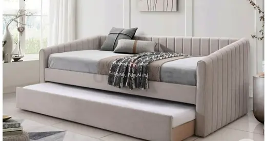 Elegant Daybed with Trundle