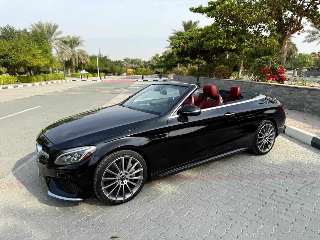 Mercedes-Benz C-Class 2018 — photo 1 of 20