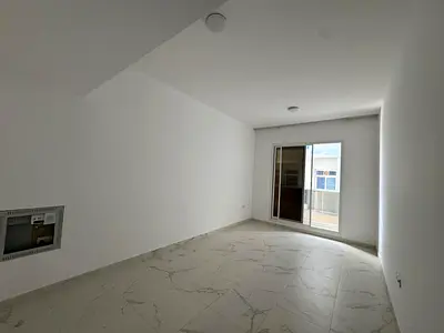 One-bedroom apartment for annual rent in Al Jurf 2, Ajman. Spacious and high-end finishes, with a balcony, excellent views, and central air conditioni